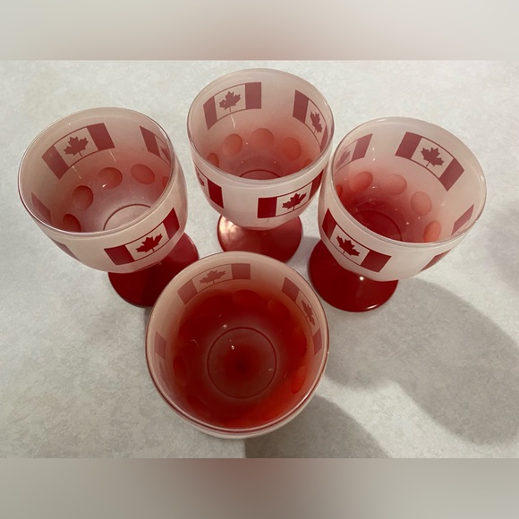 Set of 4 vintage Bartlett Collins thumbprint goblets Canada Flag pattern - Picture 8 of 8
